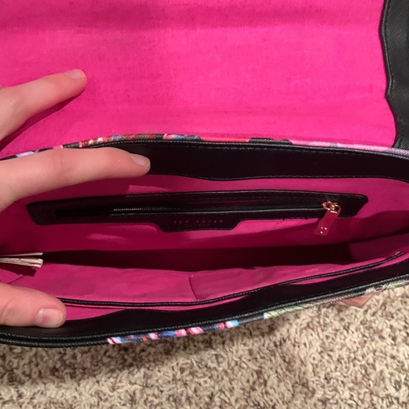 TED BAKER LONDON - Neon Poppy Large Envelope Handbag w/ Rose Gold Hardware - Picture 2 of 6